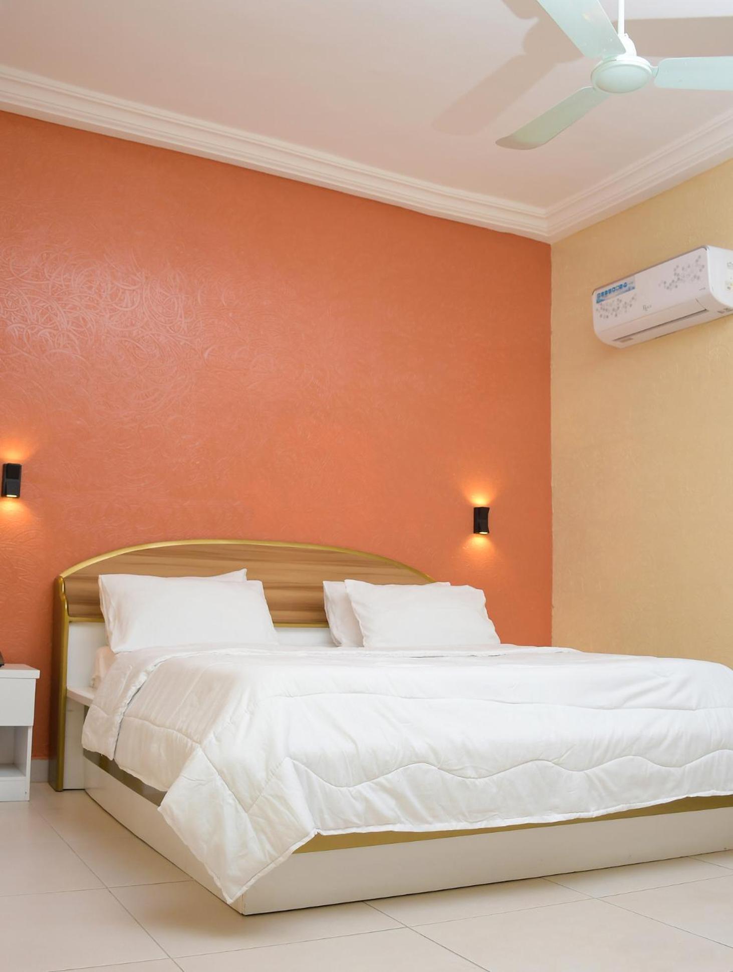 Hotel Mavilla Cotonou Exterior photo